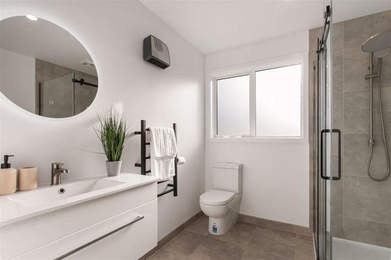 Photo of property in 24a Bowenvale Avenue, Cashmere, Christchurch, 8022