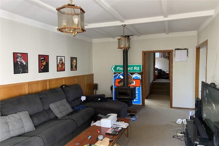 Photo of property in 76a Pleasant Road, Glen Eden, Auckland, 0602