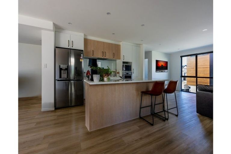 Photo of property in 34 Seafarer Crescent, Stanmore Bay, Whangaparaoa, 0932