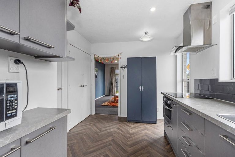 Photo of property in 1/19 Whitmore Street, Edgeware, Christchurch, 8013