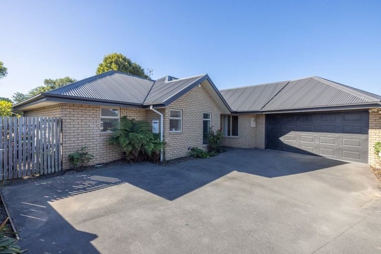 Photo of property in 5 Mcclintock Lane, Sockburn, Christchurch, 8042