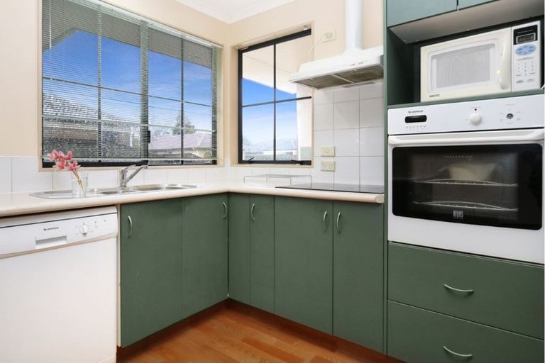 Photo of property in 12 Farnham Close, Rototuna North, Hamilton, 3210