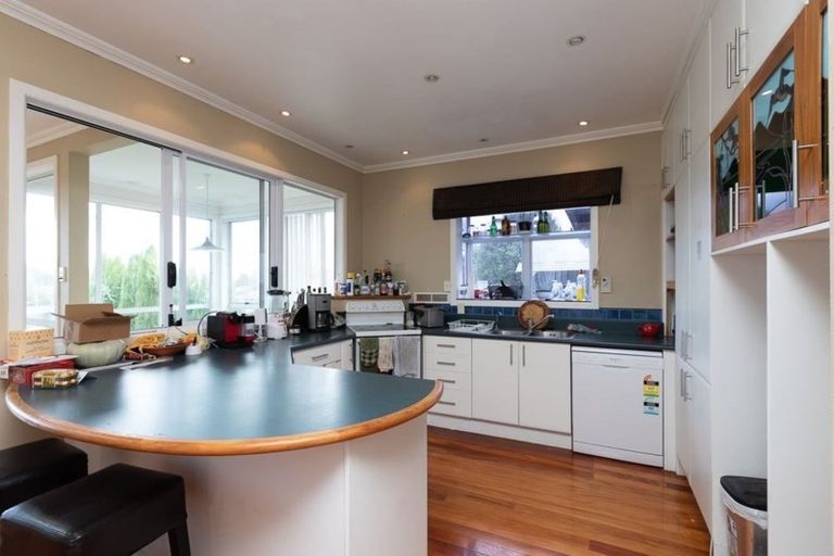 Photo of property in 101 Lake Crescent, Hamilton Lake, Hamilton, 3204