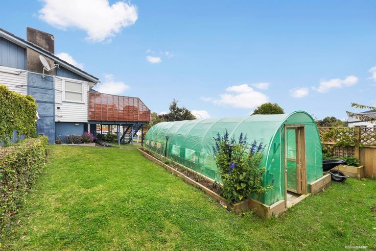 Photo of property in 1 Pauline Place, Bucklands Beach, Auckland, 2014