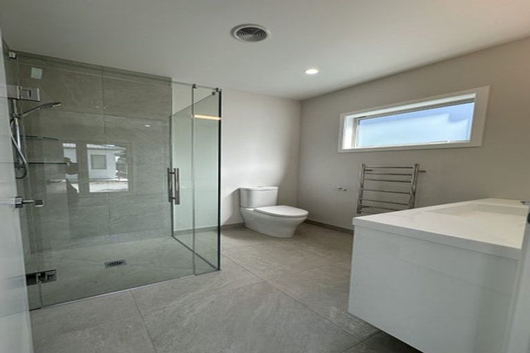 Photo of property in 15 George Yee Place, Taradale, Napier, 4112