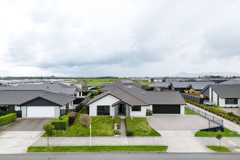 Photo of property in 39a Norfolk Drive, Cambridge, 3434