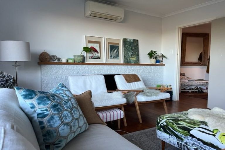 Photo of property in 2 Hillside Terrace, Saint Johns Hill, Whanganui, 4500