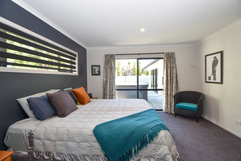 Photo of property in 11 Austin Reid Avenue, Carterton, 5713