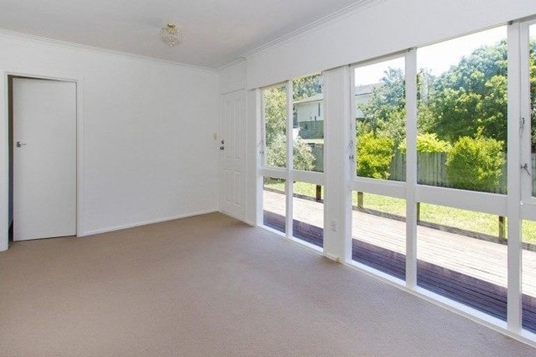 Photo of property in 2/42 Juliet Avenue, Howick, Auckland, 2014