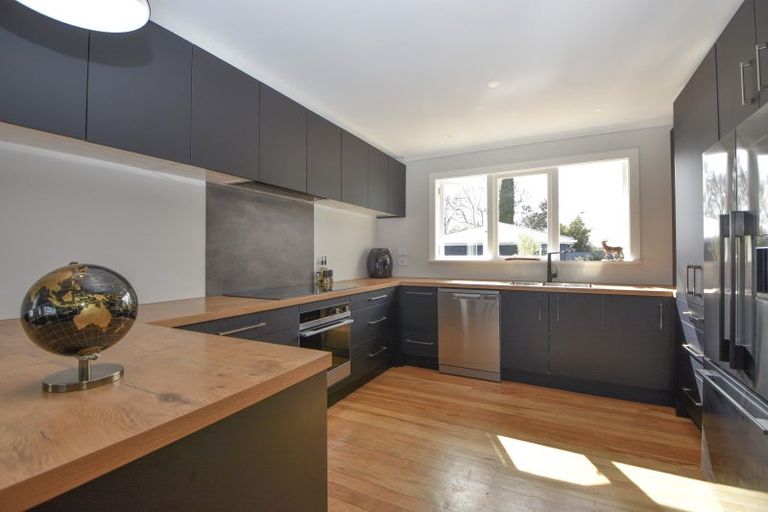 Photo of property in 18 Brooklyn Road, Carterton, 5713