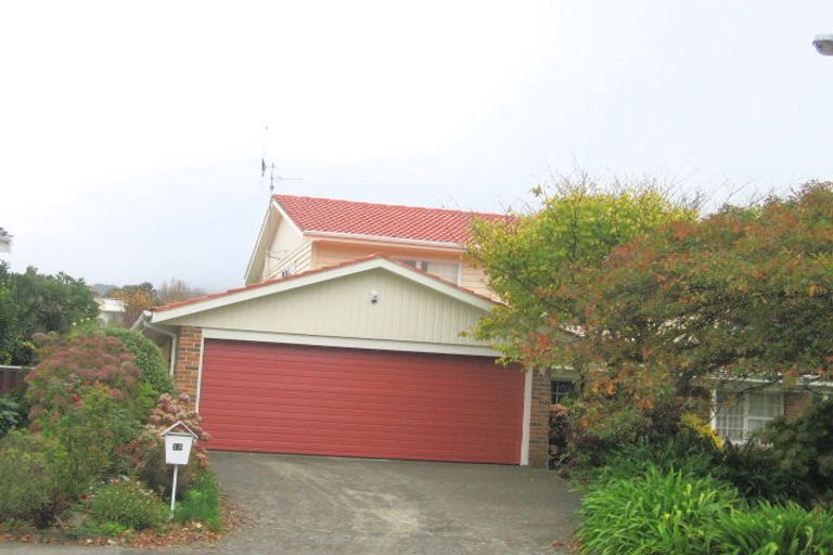 Photo of property in 13 Mckeefry Grove, Tawa, Wellington, 5028