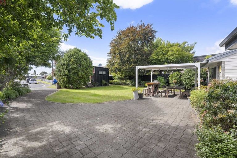 Photo of property in 106 Whitby Place, Whangamata, 3620