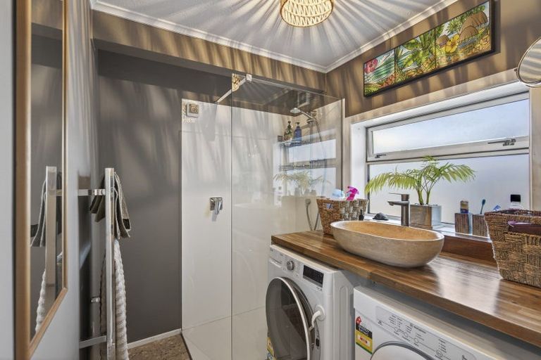 Photo of property in 5 Scott Street, Moturoa, New Plymouth, 4310