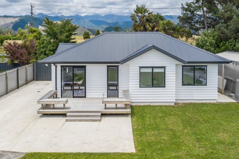 Photo of property in 39 Strathmore Avenue, Levin, 5510