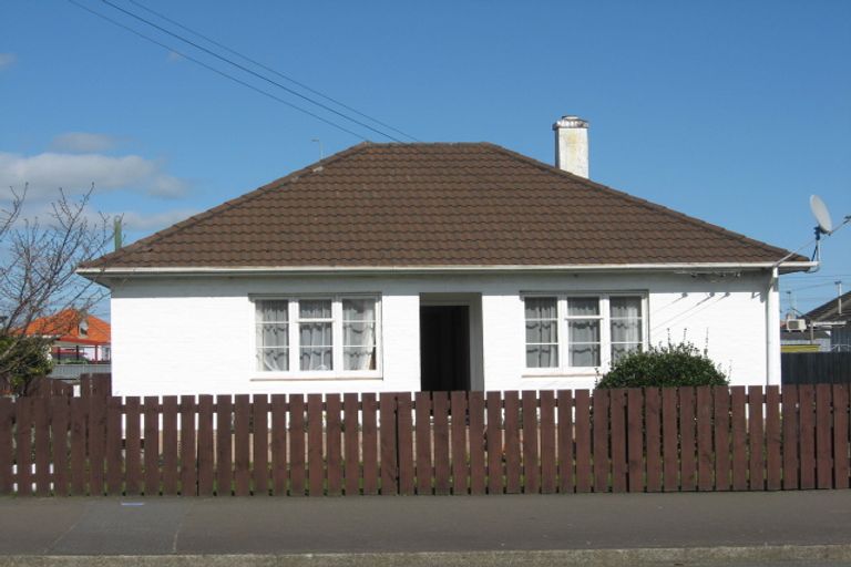 Photo of property in 110 Bath Street, Levin, 5510
