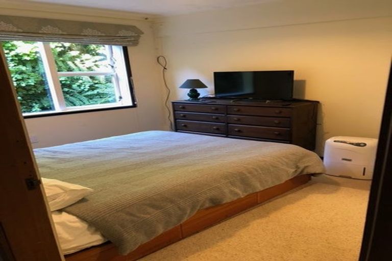 Photo of property in 33a Clutha Avenue, Khandallah, Wellington, 6035