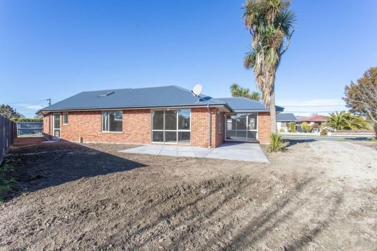 Photo of property in 28 Landy Street, Dallington, Christchurch, 8061