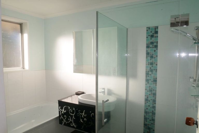 Photo of property in 2/49 Chichester Street, Woolston, Christchurch, 8023