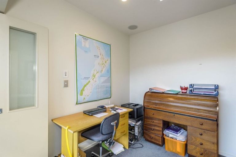 Photo of property in 15 Foresters Crescent, Parklands, Christchurch, 8083