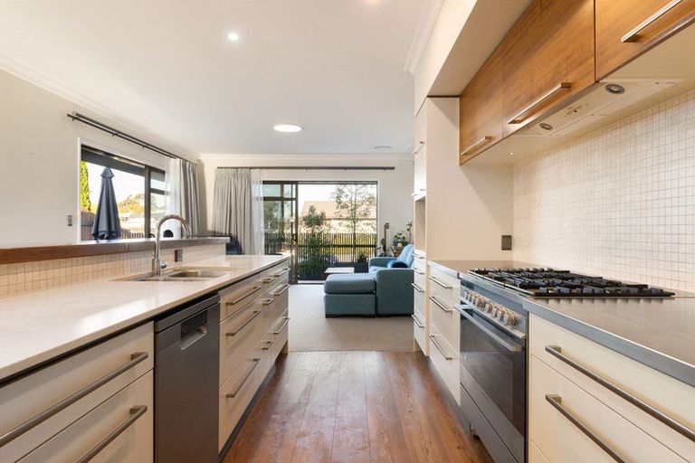 Photo of property in 28 Rexford Heights, Pyes Pa, Tauranga, 3112