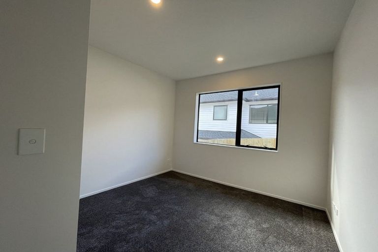 Photo of property in 7 Wallis Lane, Orewa, 0931