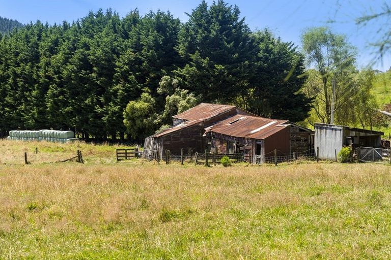 Photo of property in 7 Maungakotukutuku Road, Paraparaumu, 5032