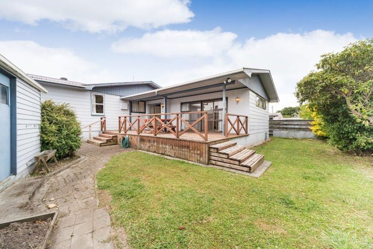 Photo of property in 46 Duff Crescent, Highbury, Palmerston North, 4412