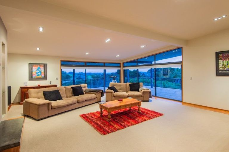 Photo of property in 2 Anchorage Heights Place, Kerikeri, 0294