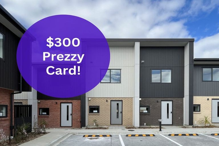 Photo of property in 4/476 West Coast Road, Glen Eden, Auckland, 0602