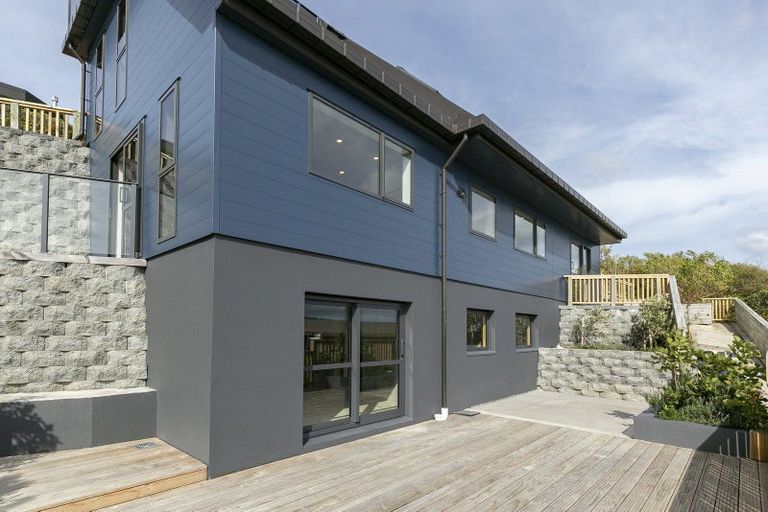 Photo of property in 83d Seatoun Heights Road, Seatoun, Wellington, 6022