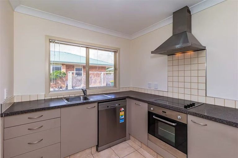 Photo of property in 18a Reeve Street, Levin, 5510