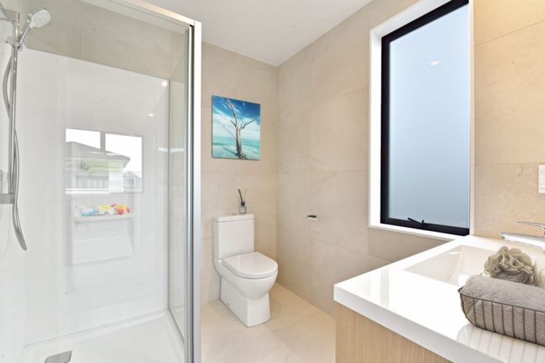 Photo of property in 9 Kainga Lane, Whenuapai, Auckland, 0618