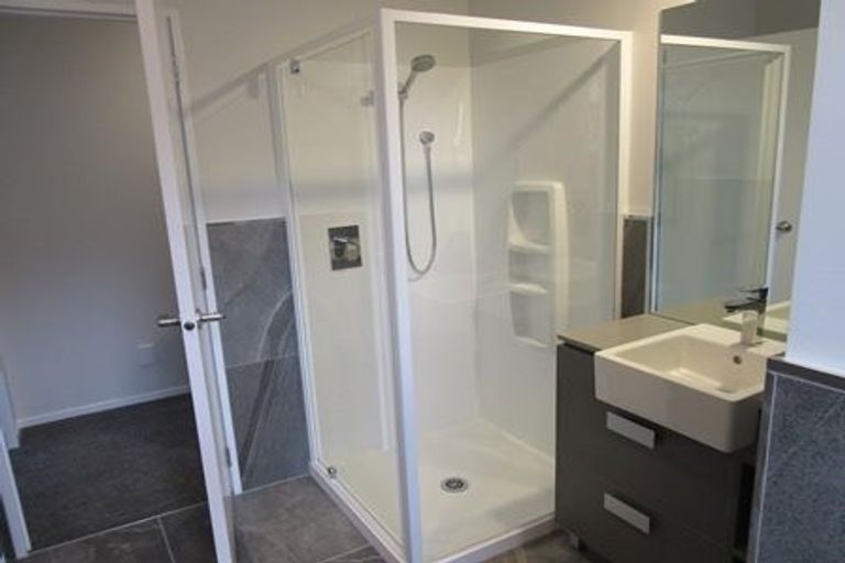 Photo of property in 36 Mackay Drive, Greenhithe, Auckland, 0632