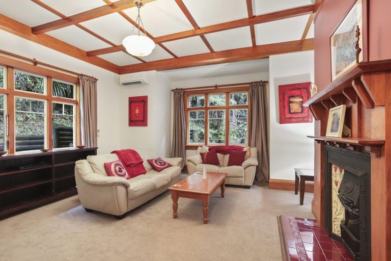 Photo of property in 47 Rimu Road, Oratia, Auckland, 0604