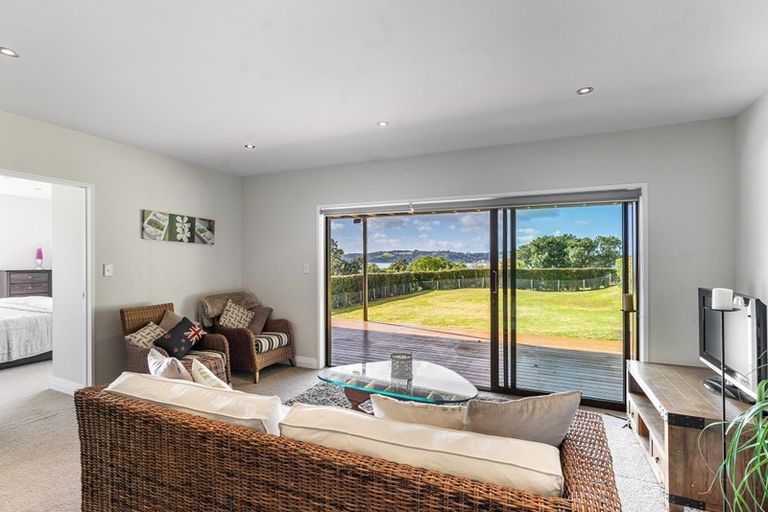 Photo of property in 31 Swann Beach Road, Stanmore Bay, Whangaparaoa, 0932