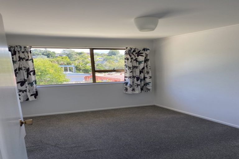 Photo of property in 12 June Place, Torbay, Auckland, 0630