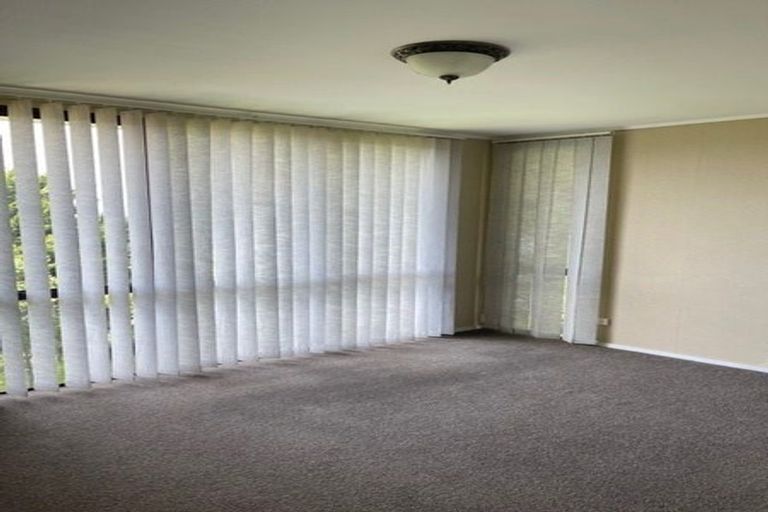 Photo of property in 951 East Coast Road, Torbay, Auckland, 0630