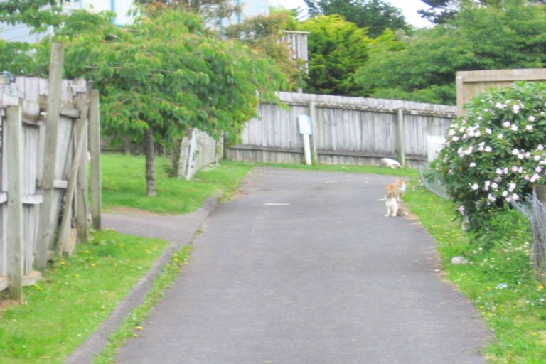 Photo of property in 23 Maywood Crescent, Glen Eden, Auckland, 0602