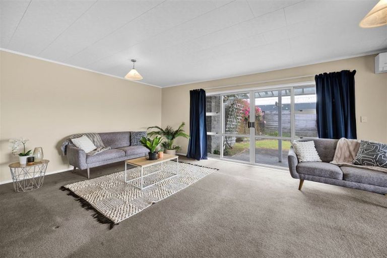 Photo of property in 146 Heta Road, Highlands Park, New Plymouth, 4312