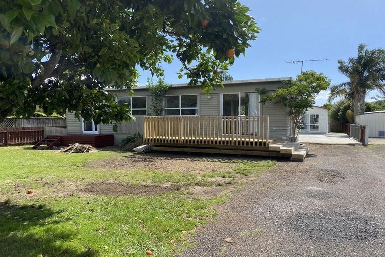 Photo of property in 66 Robinson Road, Whitianga, 3510