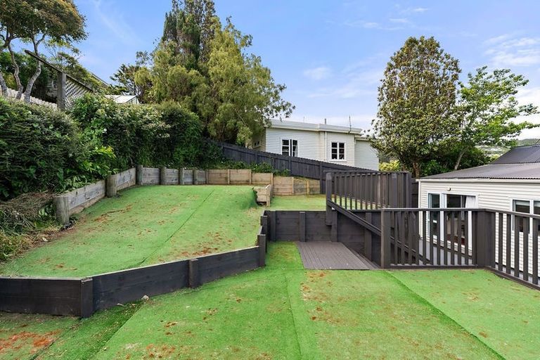 Photo of property in 3 Makara Road, Karori, Wellington, 6012