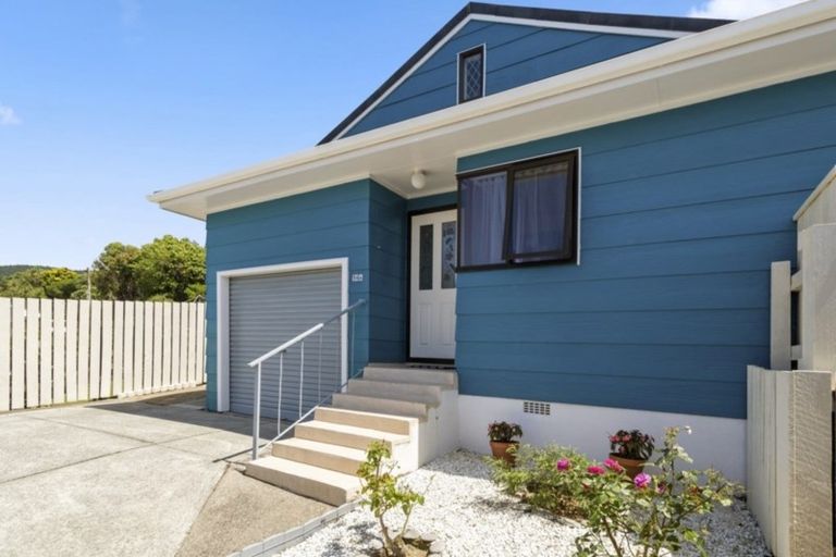 Photo of property in 14a Mascot Street, Tawa, Wellington, 5028