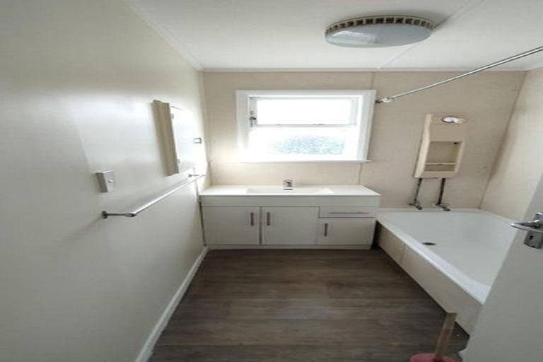 Photo of property in 7 Mosston Road, Castlecliff, Whanganui, 4501