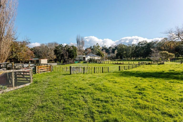 Photo of property in 36 Riverdale Road, Dannevirke, 4930