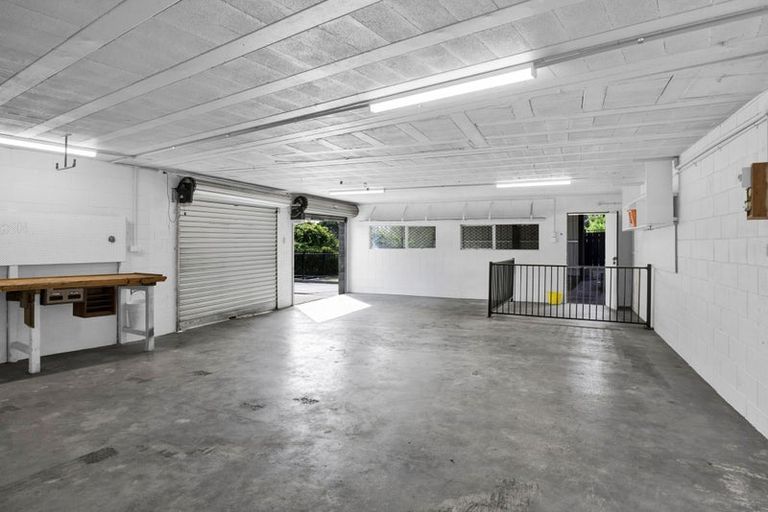 Photo of property in 20 Truby King Street, Merrilands, New Plymouth, 4312