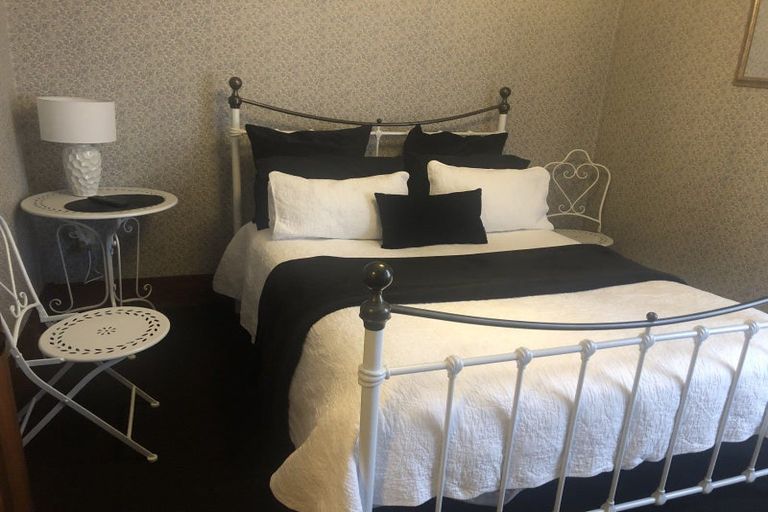 Photo of property in 82 Victoria Avenue, Avenal, Invercargill, 9810