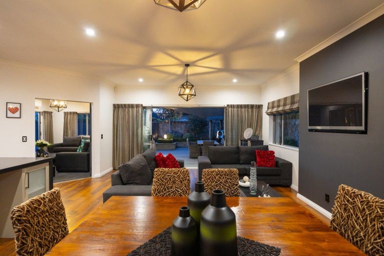 Photo of property in 3 Riverstone Grove, Hokowhitu, Palmerston North, 4410