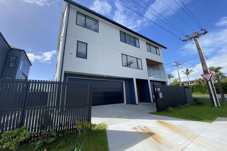 Photo of property in 44a Merani Street, Belmont, Auckland, 0622