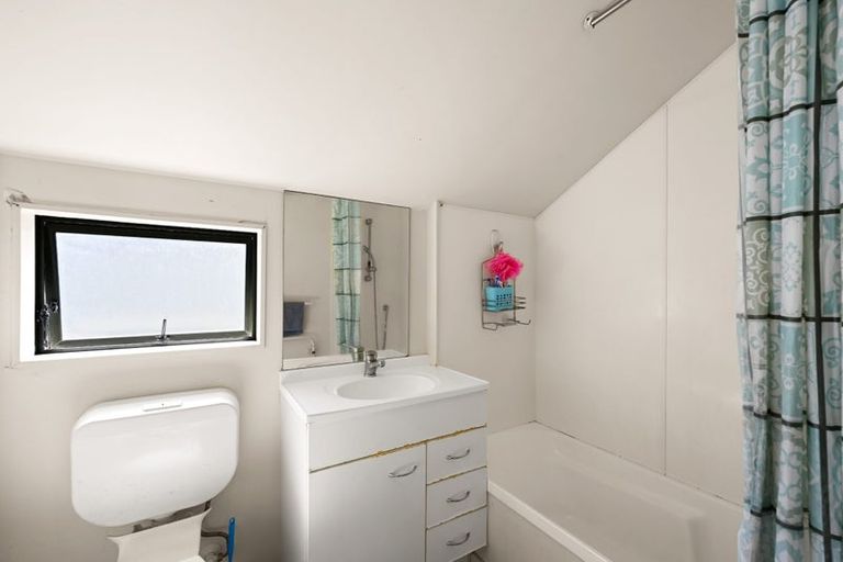 Photo of property in 14c Jones Crescent, Melville, Hamilton, 3206