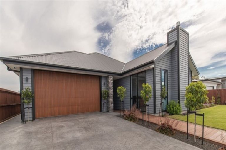 Photo of property in 4 Ballinger Place, Kaiapoi, 7630